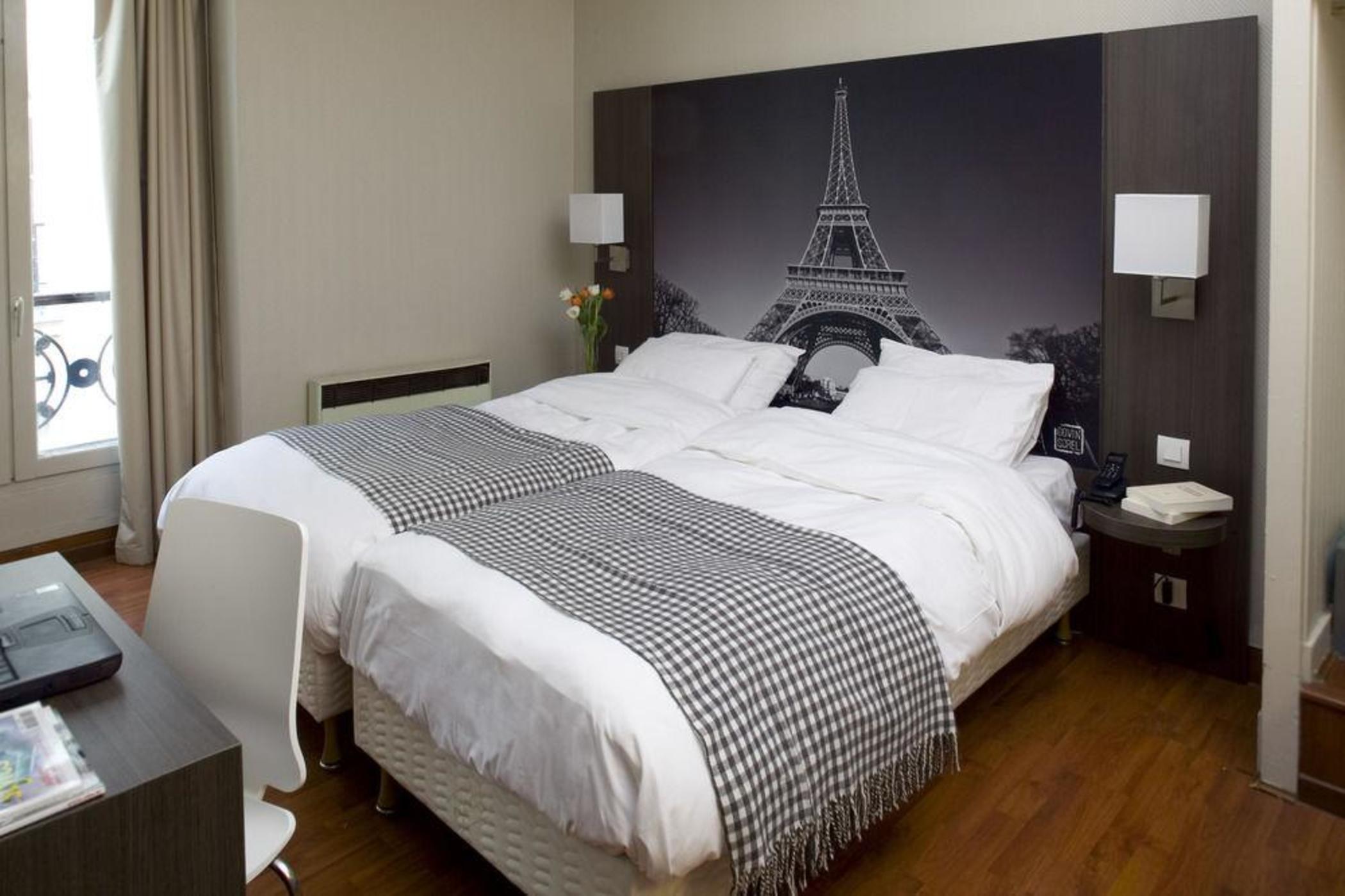 Victoria 2* Parigi